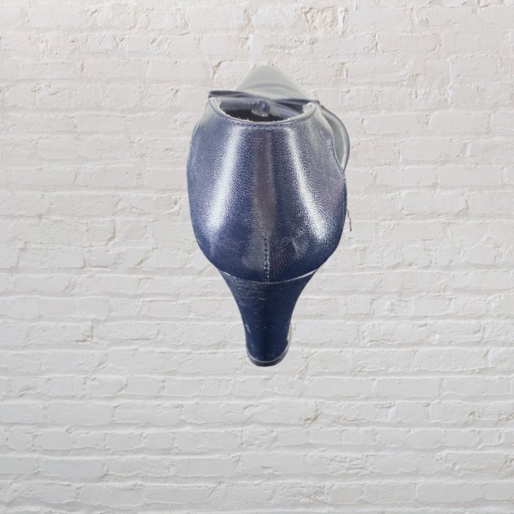 VINTAGE VERA CRUZ -- Navy Blue Heels, Low Heel, Bow Detail, Made in Spain - Picture 5 of 11